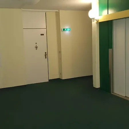 Apartment Univers 2